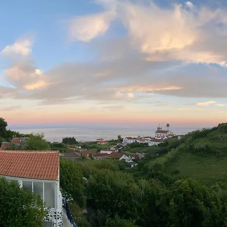 Moradia Terra Cha Sea View 1 To 4 Pers *