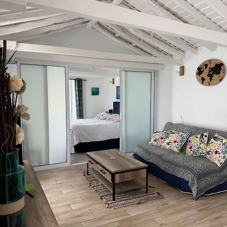 Moradia Terra Cha Sea View 1 To 4 Pers *