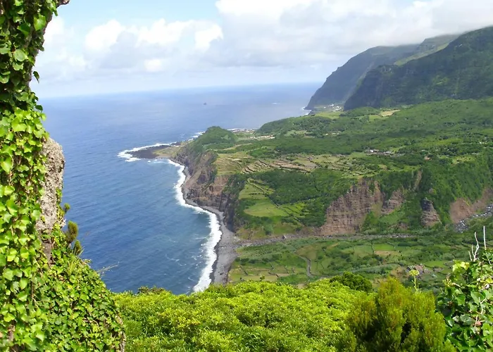 Casa de Férias Moradia Flores Terra Chã *